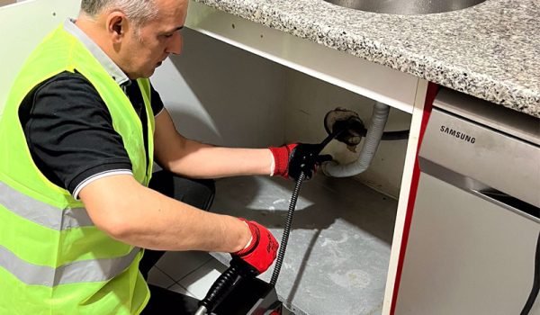 Altınova Mutfak Gideri Açma